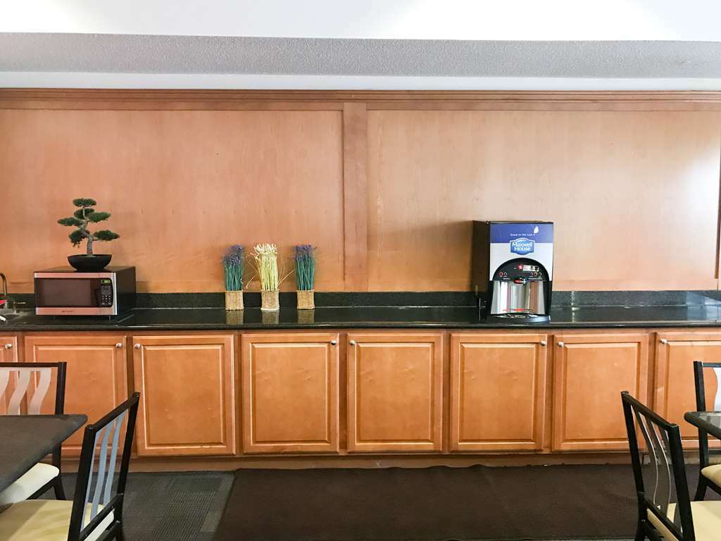 Red Roof Inn Plus+ & Suites Savannah - I-95 Georgetown Restaurante foto